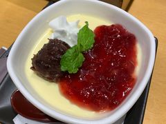 布丁配草莓酱-胜博殿日式炸猪排(西红门店)