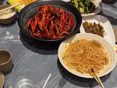 -肥肥虾庄·金牌油焖大虾(杨园滨江时代walk店)