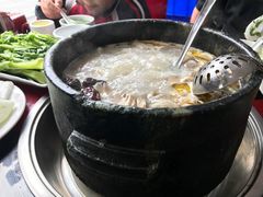 -南渝食府.墨脱石锅松茸鸡