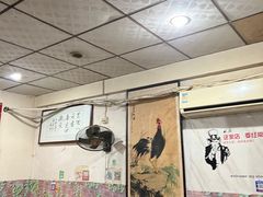 大堂-梁老三麻辣鸡头(汝河小区店)