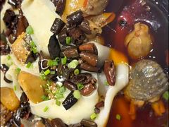 -晓彭肥肠鸡·泡椒鸡火锅(水木天地店)