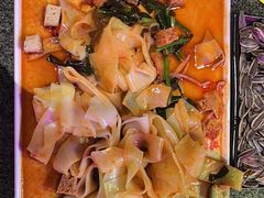 -路边边地标烧烤·川菜·小龙虾·音乐酒馆(良乡长虹店)