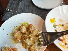 -MONICH牛排融合餐厅(和义大道购物中心店)