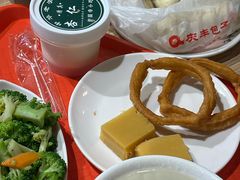 -护国寺小吃店(红莲南路店)