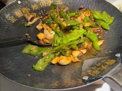 -费大厨辣椒炒肉(高铁吾悦广场店)