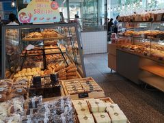 面包甜点陈列柜-BreadTalk面包新语(龙之梦购物中心莘庄店)