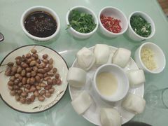 -杨记山珍鸡煲菌汤锅