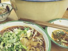 -拈签一笑黄牛肉辣卤串串