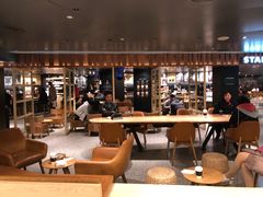 大堂-星巴克臻选(国贸商城首店)