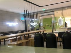 大堂-喜茶(杭州滨江宝龙店)