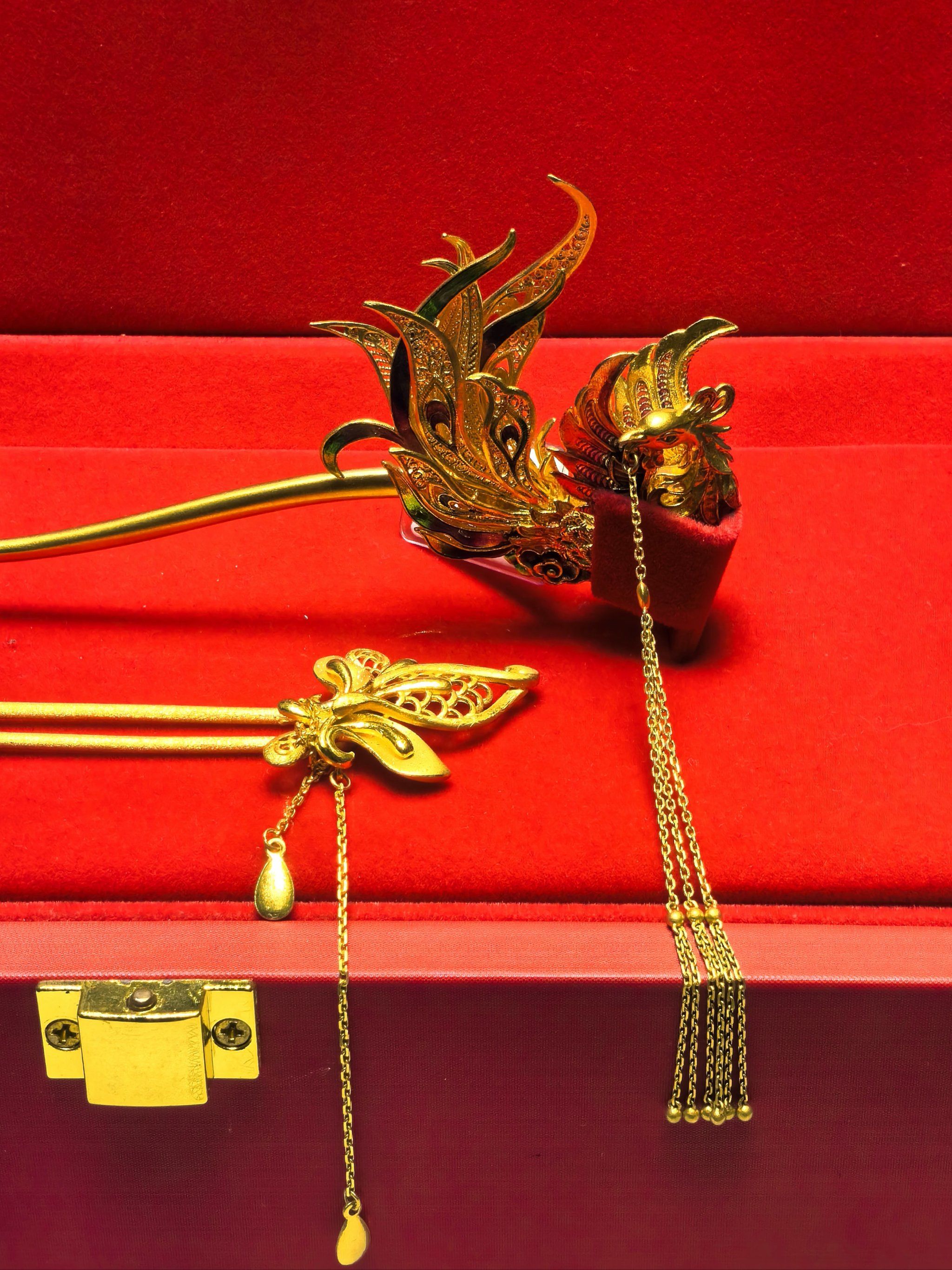 永远可以相信老祖宗的审美
步摇金钗是