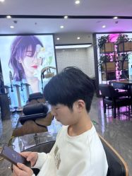 -藤野造型烫染·漂发