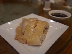 椰子水煲文昌鸡-糟粕醋·椰苑海南菜餐厅(亚龙湾天域酒店)