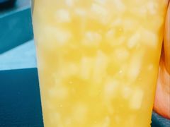 多金菠萝系列-喜茶(上海北外滩来福士店)