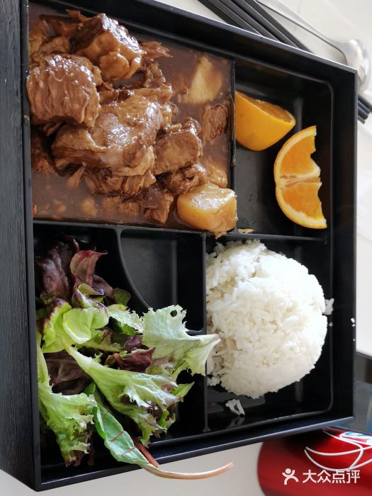龙华中餐馆红烧牛腩图片
