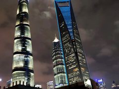 -陆家嘴空中步行连廊