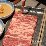 天呐！整盘下肉的铜锅涮是最过瘾的