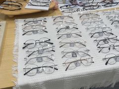 -Eziwish眼镜·蔡司授权店