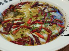 -江渔儿酸菜鱼(万科东荟城店)