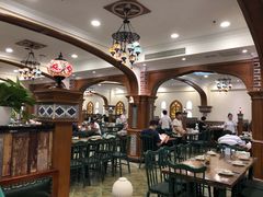 大堂-清真·玛丽亚新疆菜主题餐厅(浙江中路店)