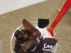 巧克力配蛋糕华夫脆-DQ·蛋糕·冰淇淋(万象城店)