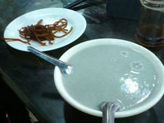 豆汁儿，焦圈-老磁器口豆汁店(天坛店)