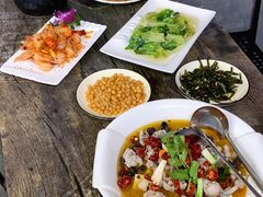 -美味海鲜大排档(明发美食地标店)