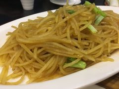 醋溜土豆丝-白洋淀灶台鱼(名佳花园店)