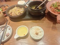 -云海肴·汽锅鸡·云南菜(天山百盛优客店)