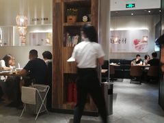 大堂-吕氏疙瘩汤·新鲁菜(济南万象城店)
