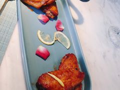 BBQ鸡翅-蜜桃花开·中西融合菜E&W(南长街店)