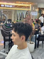 -藤野造型烫染·漂发