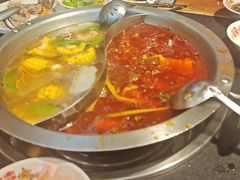 -沸炉重庆老火锅(军事博物馆店)