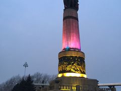 -人民防洪胜利纪念塔