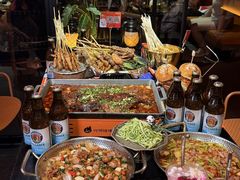 -何师烧烤Pro ·江湖川菜·小龙虾·精酿(太古里旗舰店)