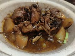 -鞍山大白鲨美食酒店