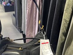 -URBAN REVIVO(欢乐海岸购物中心店)