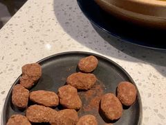 巧克力杏仁-半山腰·云南菜(侨福芳草地店)