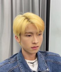 -十六番发型师事务所