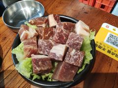 坛子大块肉-原始泥炉烤肉(总店)