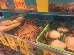 -鲜入围煮花胶鸡海鲜火锅