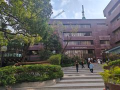 -香港大学