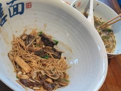 -李犟大爆鳝面·手工蟹黄包(湖滨西湖店)