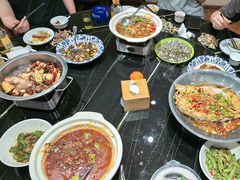 -三湘四水正宗湘菜(君峰路店)