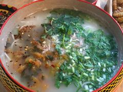 -阿依云