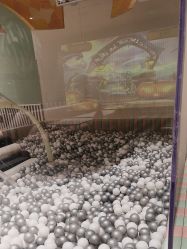 -奈尔宝·儿童乐园·亲子餐厅(华采天地店)