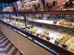 面包甜点陈列柜-牛角村(大族广场店)