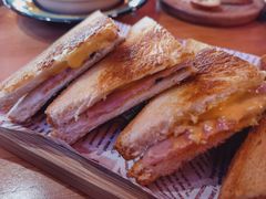 比基尼黑松露火腿三明治-tapas by dos cielos西班牙餐厅(重庆光环购物公园店)
