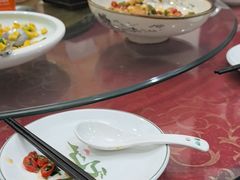 -湖南人家湘菜馆(镇江路店)