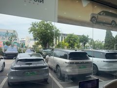 -蔚来体验中心(北京亦庄店)